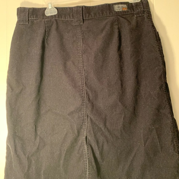 - Levi’s corduroy skirt - Picture 3 of 4